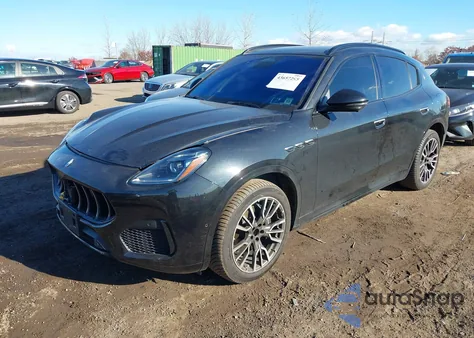 2023 Maserati Grecale Gt z USA, uszkodzony, nr VIN ZN682AVA5P7429445